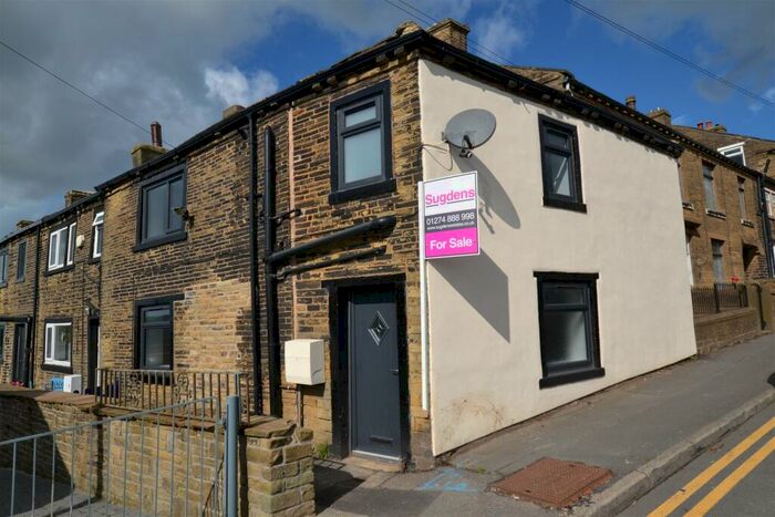 2 Bedroom Terraced House To Rent In Ambler Thorn, Queensbury, Bradford, BD13