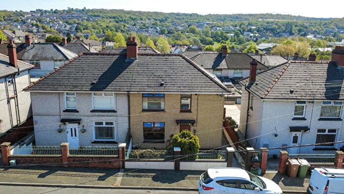 3 Bedroom Semi-Detached House For Sale In Woodfield Terrace, Tir-y-berth, CF82