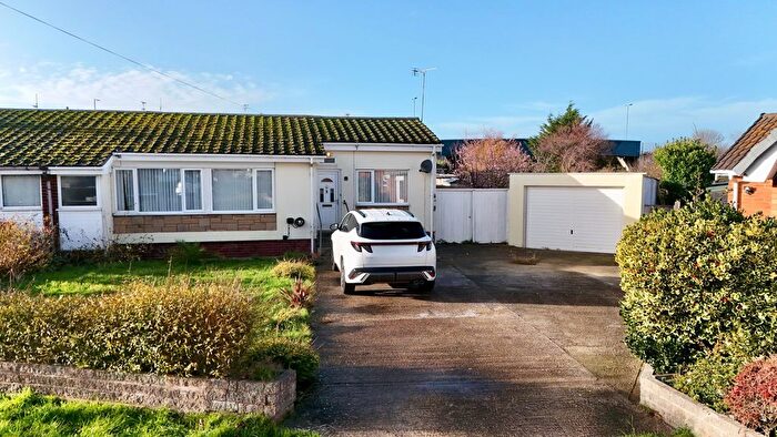 2 Bedroom Bungalow For Sale In Llandaff Drive, Prestatyn, LL19