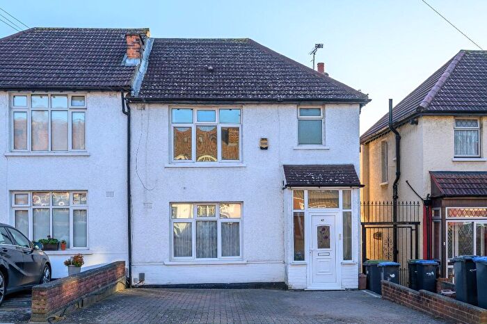 1 Bedroom Flat To Rent In Upsdell Avenue, London, N13