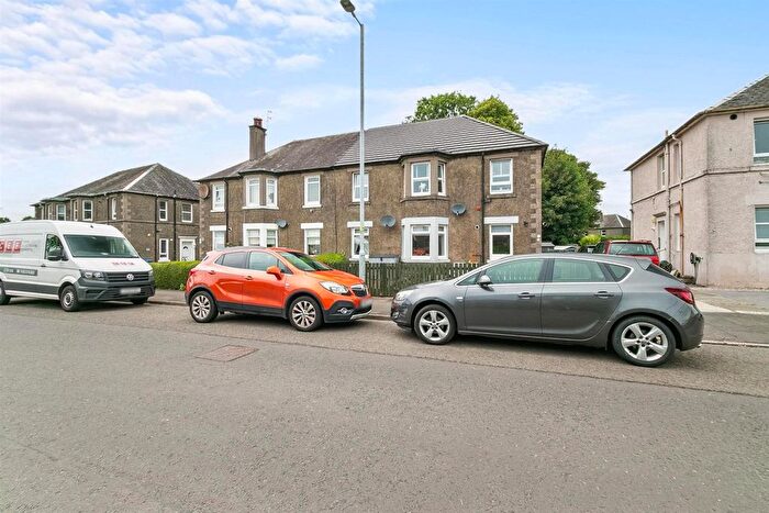 3 Bedroom Flat For Sale In Crosslet Road Dumbarton, G82