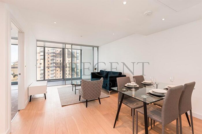 1 Bedroom Apartment To Rent In Landmark Pinnacle, Marsh Wall, E14