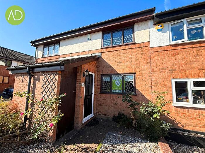 2 Bedroom Terraced House For Sale In Savoy Wood, Epping Green, CM19