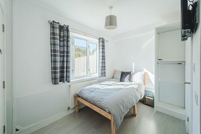 1 Bedroom House Of Multiple Occupation To Rent In Lawrence Road, Cirencester, Gloucestershire, GL7