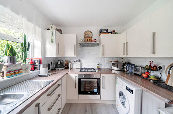 2 Bedroom Semi-Detached House For Sale In Percy Road, Regents Park, Southampton, Hampshire, SO16