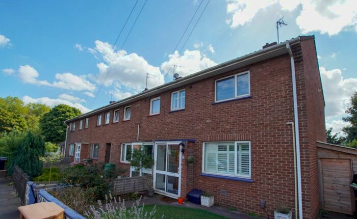 3 Bedroom End Of Terrace House To Rent In Froomshaw Road, Frenchay, Bristol, BS16