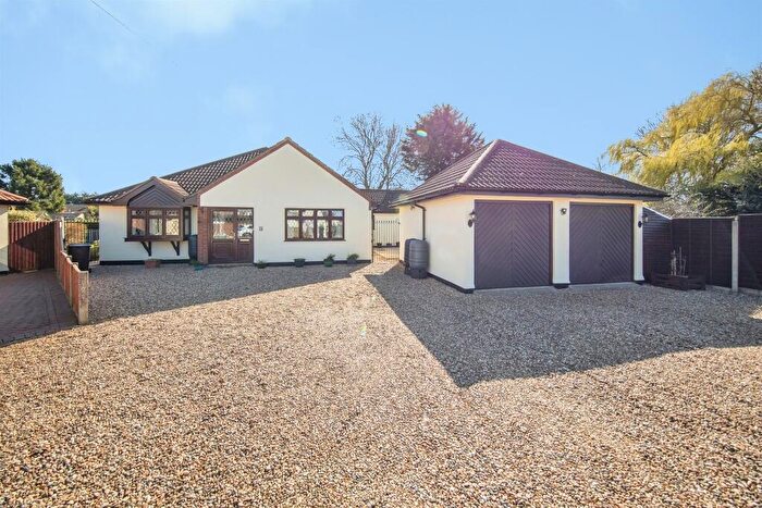 4 Bedroom Detached Bungalow For Sale In Rectory Road, Weeley Heath, Clacton-On-Sea, CO16