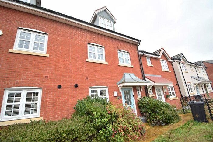 3 Bedroom Terraced House For Sale In Fauld Drive, Kingsway, GL2