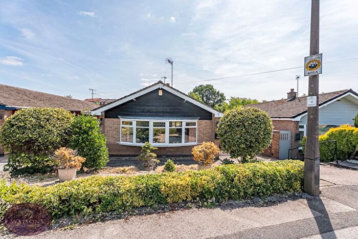 3 Bedroom Detached Bungalow For Sale In Thistle Close, Newthorpe, Nottingham, NG16