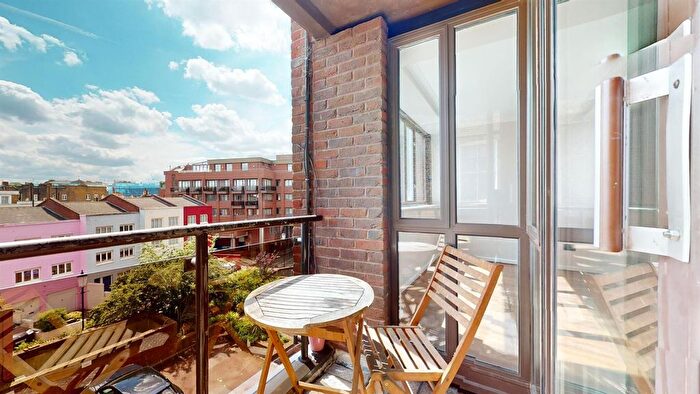 2 Bedroom Flat To Rent In Cromwell Road, London, SW5