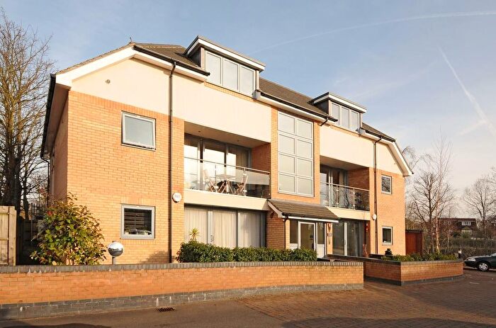 2 Bedroom Flat To Rent In Southam Mews, Croxley Green, Rickmansworth, Hertfordshire, WD3
