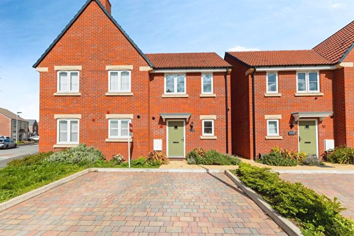 2 Bedroom Semi Detached House For Sale In Gerbera Road, Emersons Green, Bristol, BS16