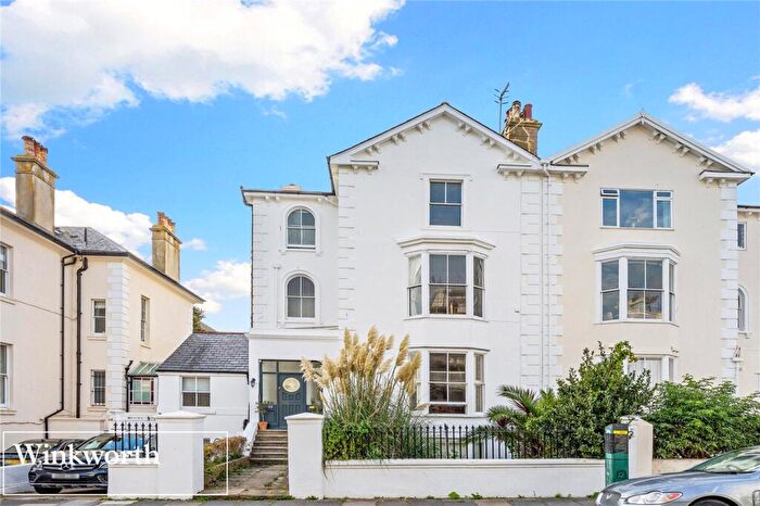 2 Bedroom Apartment For Sale In Albany Villas, Hove, East Sussex, BN3