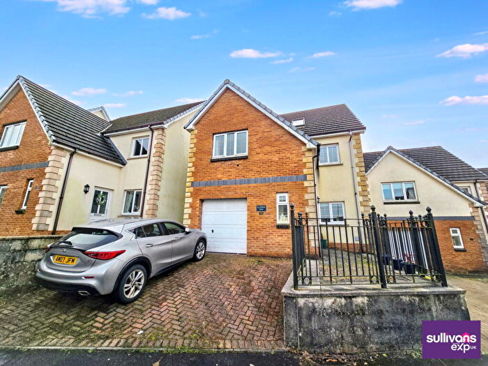 4 Bedroom Detached House For Sale In Llys Bethesda, Tumble, Llanelli, SA14