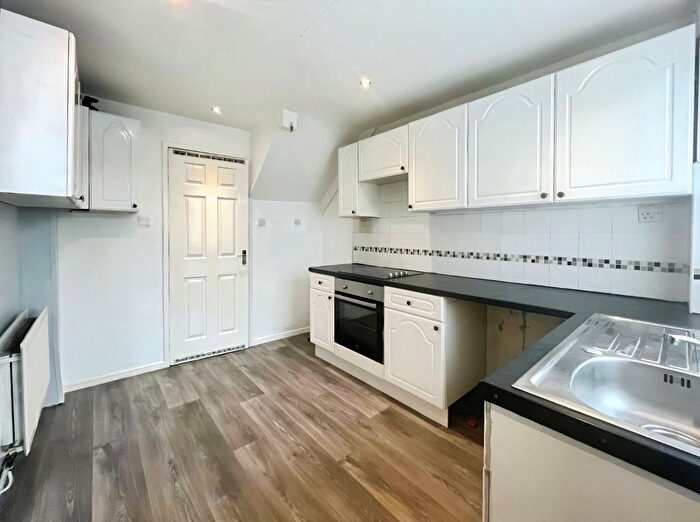 3 Bedroom Semi-Detached House To Rent In Ainsworth Avenue, South Shields, Tyne And Wear, NE34