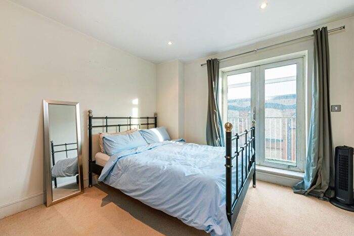 2 Bedroom Flat For Sale In Hare Marsh, London, E2