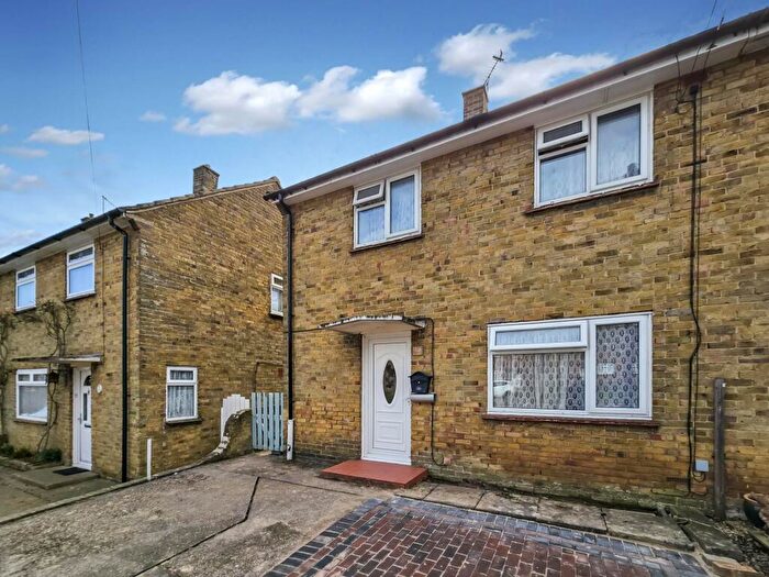 3 Bedroom Semi Detached House For Sale In Knight Avenue, Canterbury, CT2