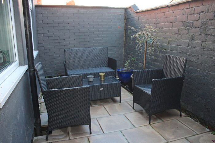 1 Bedroom Flat To Rent In Flat, The Rayner Building, - Portland Street, LN5