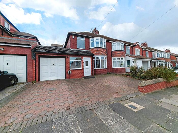 4 Bedroom Semi-detached House For Sale In Kingsway, South Shields, NE33