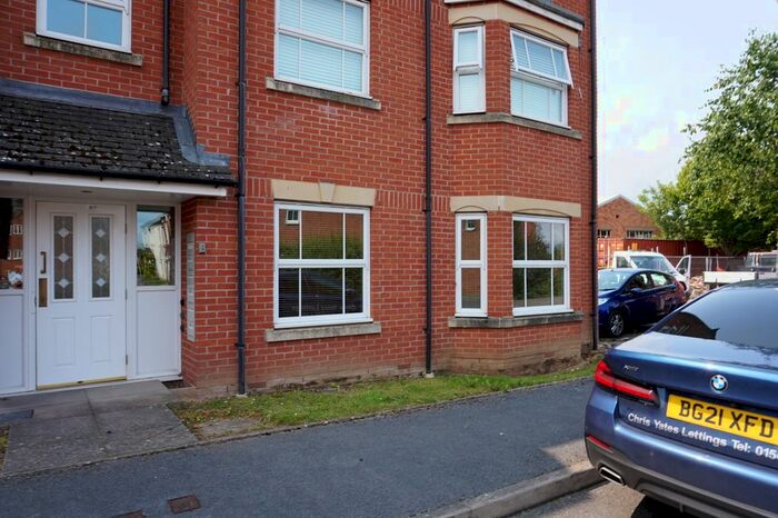 2 Bedroom Flat To Rent In Wharf Lane, Solihull, B91
