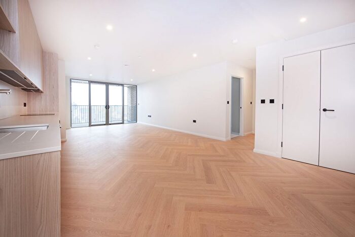 1 Bedroom Flat To Rent In Coombe Road, New Malden, KT3