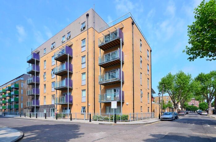 3 Bedroom Flat To Rent In Merchants Quarters, Bow, London, E3