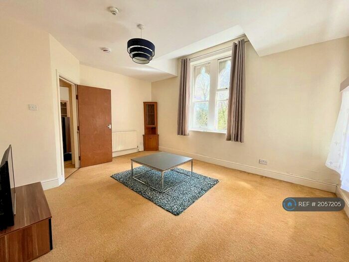 1 Bedroom Flat To Rent In Mount Royd, Bradford, BD8