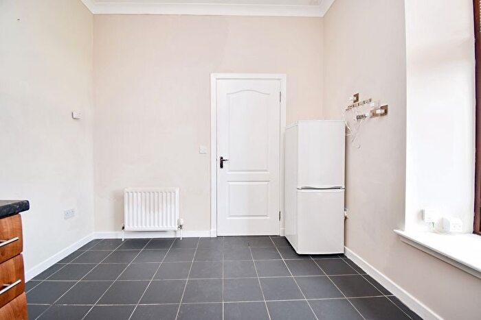 1 Bedroom Flat To Rent In East Burnside Street, Kilsyth, G65