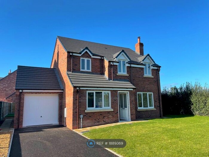 3 Bedroom Detached House To Rent In Herriman Close, Oswestry, SY11