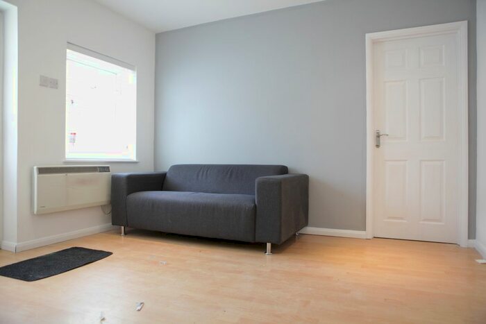 1 Bedroom Flat To Rent In Longbridge Road, Barking, Essex, IG11