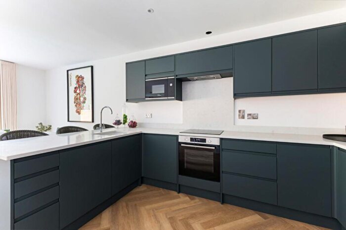 4 Bedroom House For Sale In Clive Road, Great Warley, Brentwood, Essex, CM13