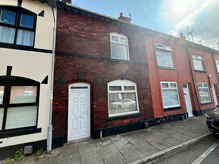2 Bedroom End Of Terrace House To Rent In Lever Street, Radcliffe, Manchester, M26