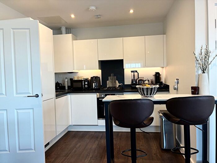 1 Bedroom Flat For Sale In Sundew Avenue, Fleet, GU51