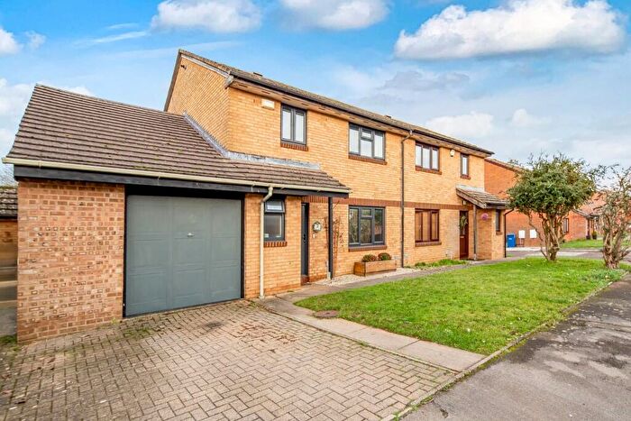 3 Bedroom Semi-Detached House For Sale In Montgomery Road, Caversfield, Bicester, Oxfordshire, OX27