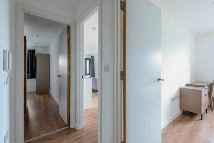 2 Bedroom Apartment To Rent In The Lansdowne, Hagley Road, Birmingham, B16