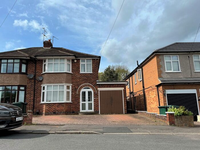4 Bedroom Semi-Detached House For Sale In Hadleigh Road, Coventry, CV3