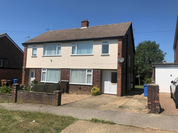 1 Bedroom Flat To Rent In Aldercroft Road, Ipswich, IP1