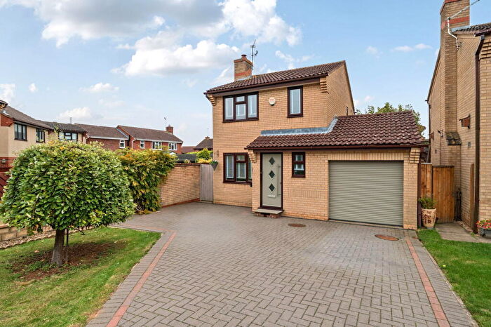 3 Bedroom Detached House For Sale In Bytham Heights, Castle Bytham, Grantham, NG33