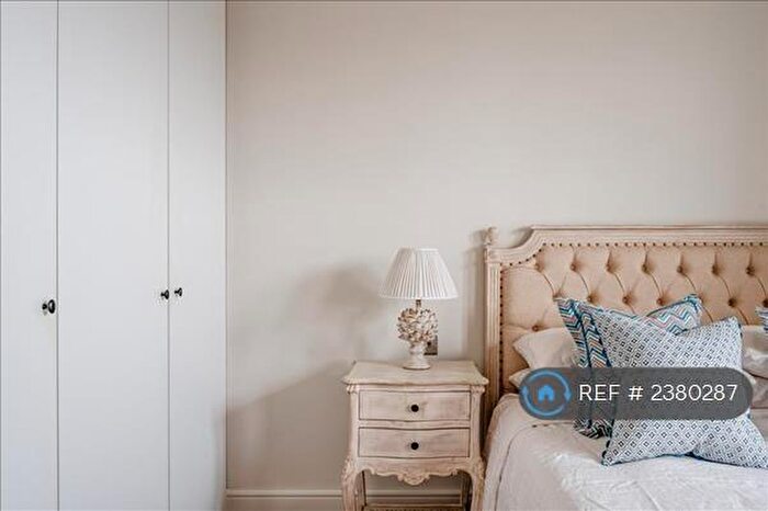 1 Bedroom Flat To Rent In Macpherson Apartments, London, E2