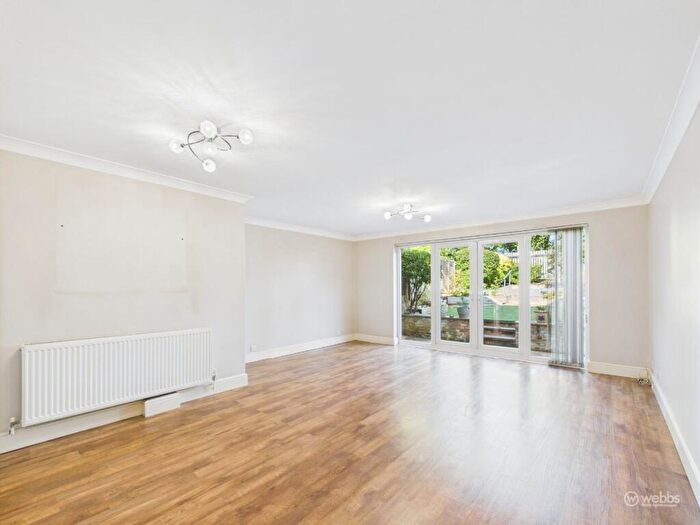 3 Bedroom Terraced House For Sale In Charlwood, Croydon, CR0