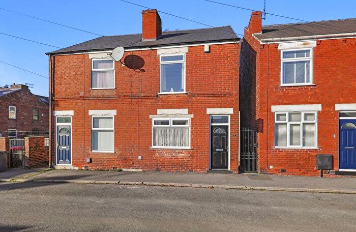 3 Bedroom Semi Detached House For Sale In Warner Street, Hasland, Chesterfield, S41