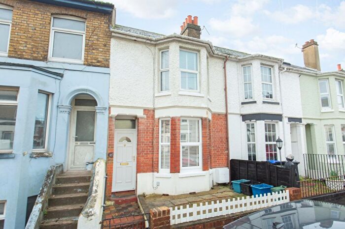 3 Bedroom Terraced House For Sale In Avenue Road, Dover, CT16