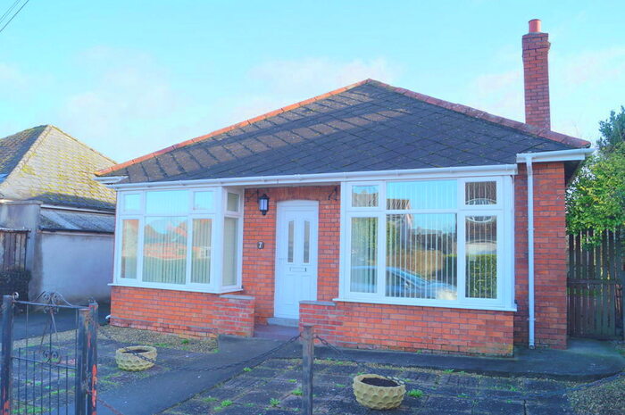 2 Bedroom Detached Bungalow To Rent In Ivythorn Road, Street, BA16