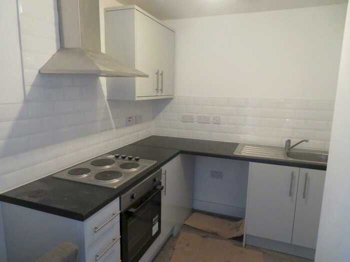2 Bedroom Apartment To Rent In Excelsior Terrace, Littleborough, OL15