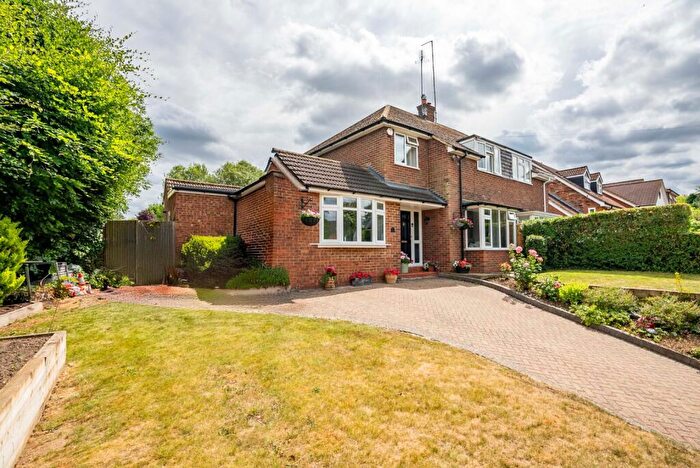3 Bedroom Semi-Detached House For Sale In Brewhouse Hill, Wheathampstead, St. Albans, Hertfordshire, AL4