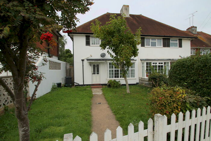 3 Bedroom House To Rent In Cambray Road, Orpington, BR6