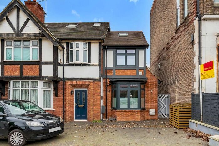 2 Bedroom End Of Terrace House To Rent In Barnet, Colney Hatch Lane, N11