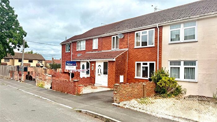 3 Bedroom Terraced House For Sale In Stapleton Close, Martock, TA12