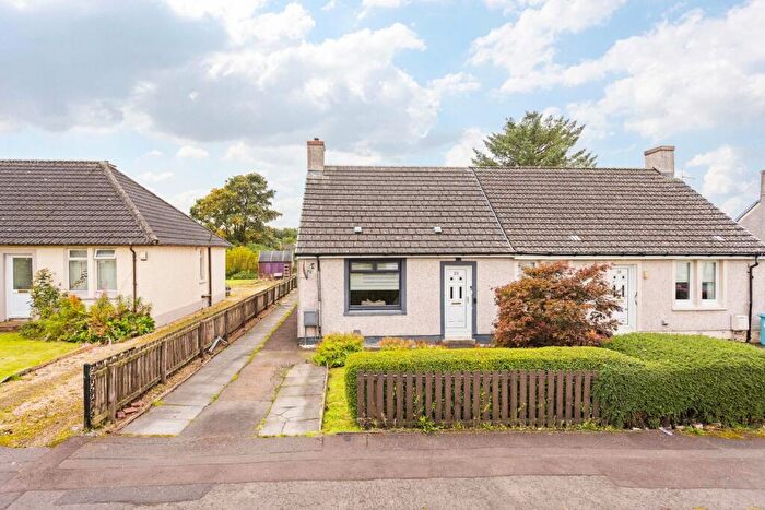 1 Bedroom Semi-Detached House For Sale In Kelvin Drive, Shotts, ML7