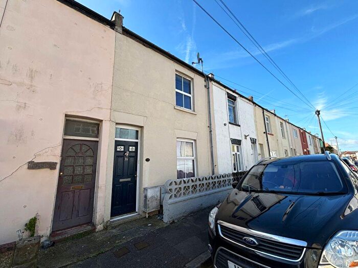 3 Bedroom Terraced House To Rent In Mayfield Road, Gosport, PO12